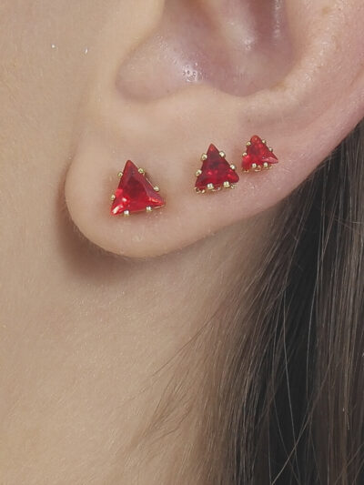 Brinco Trio de Triangulo Cravejado Banhado em Ouro 18K - Image 2