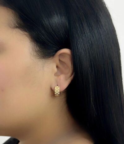 Brinco Argola Trabalhada Banhado em Ouro 18K - Image 2