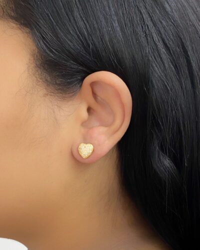Brinco Coração Cravejado Banhado em Ouro 18K - Image 2